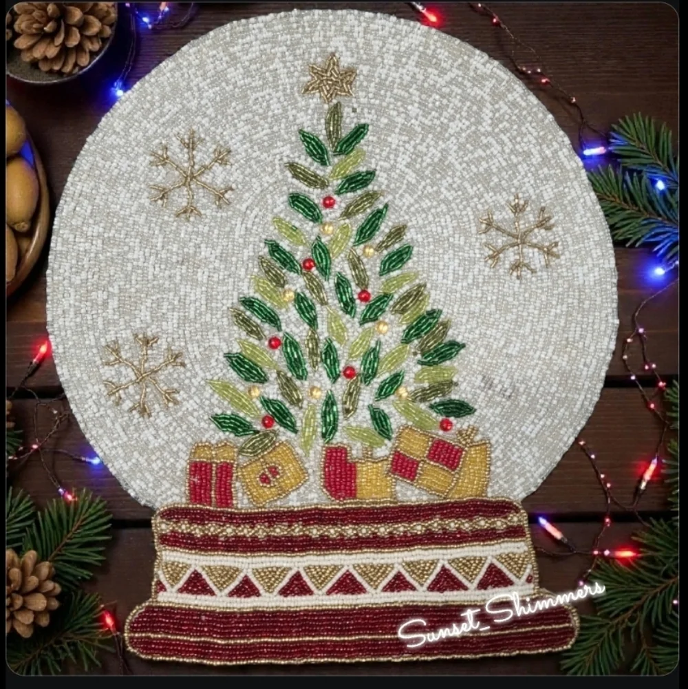 2 Nicole Miller Jeweled Beaded Christmas Tree Snowglobe Placemats Chargers Set